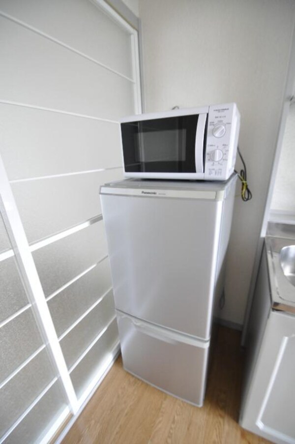 居室(冷蔵庫、電子レンジ)