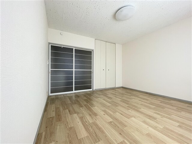 物件内観写真12　(居室)