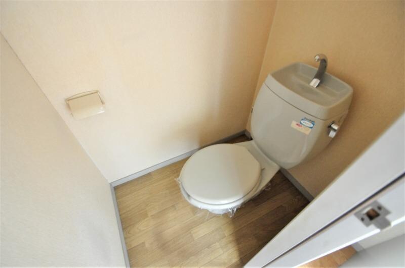 物件内観写真15　(トイレ)