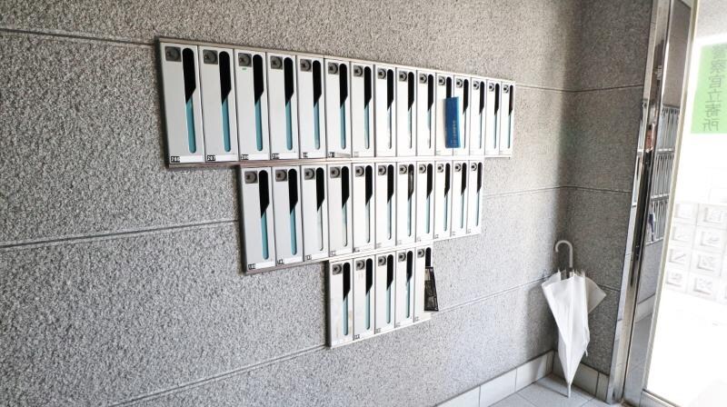 物件外観写真3　(集合ポスト)