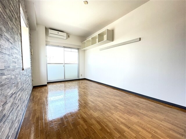 物件内観写真10　(洋室)