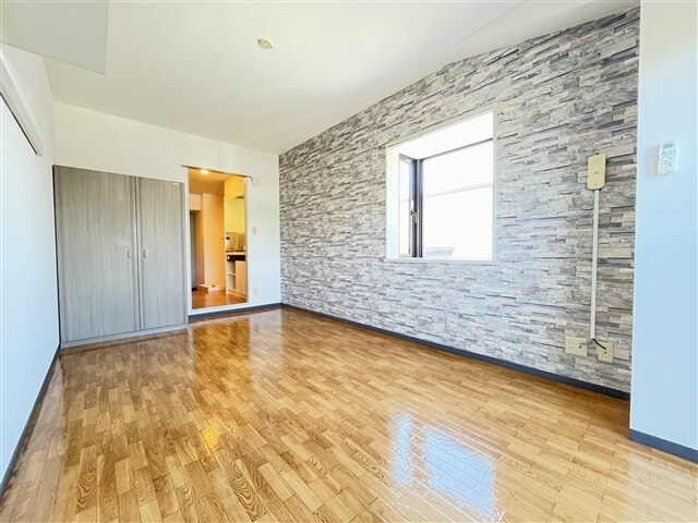 物件内観写真11　(洋室)