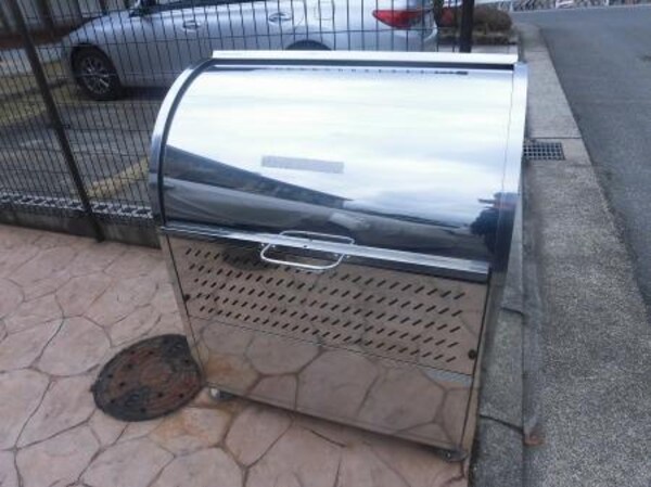 外観(敷地内ゴミステーション)