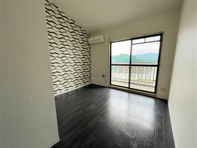 物件内観写真9　(居室)