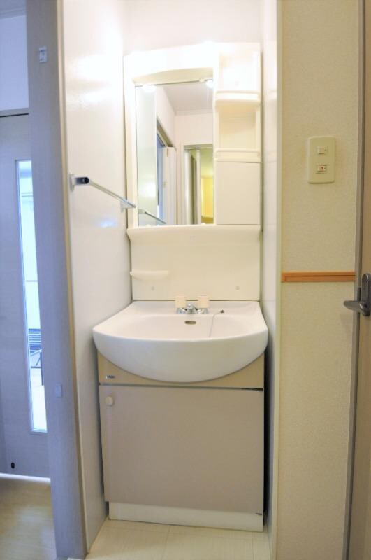 物件内観写真14　(洗面台)