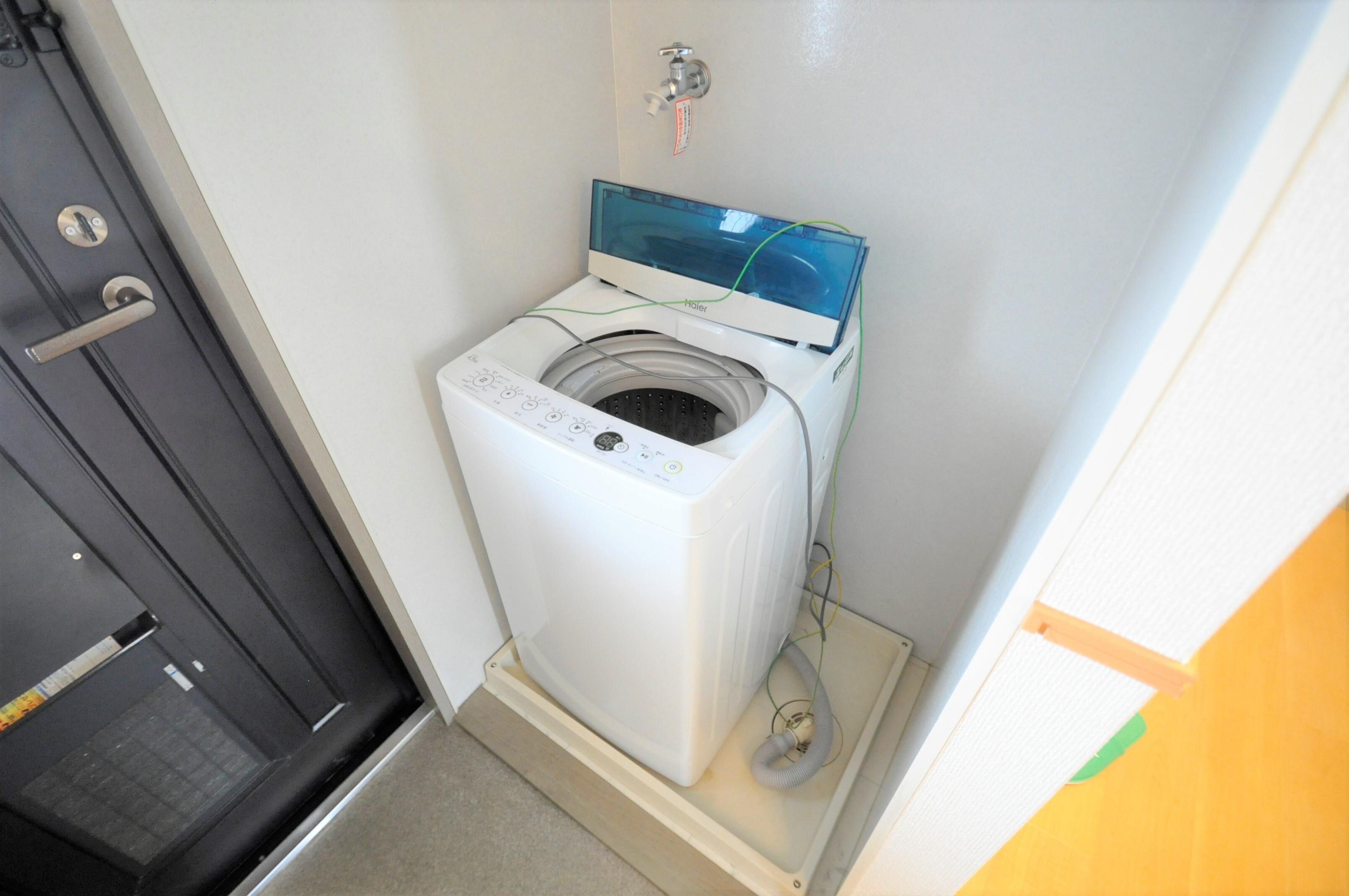 物件内観写真16　(洗濯機置場)
