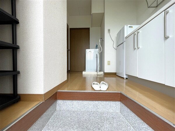 居室(玄関)