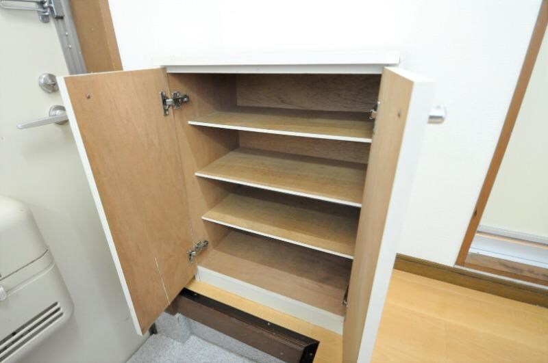 居室(シューズボックス)