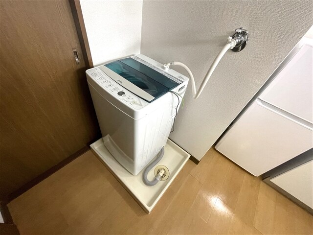 物件内観写真15　(洗濯機置場)