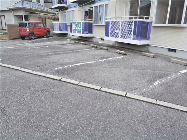 外観(駐車場)