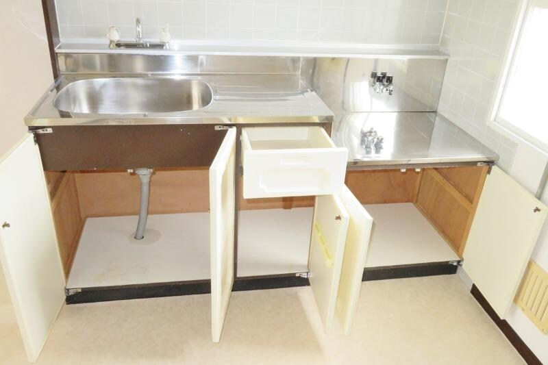 物件内観写真7　(キッチン収納)