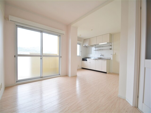 物件内観写真8　(リビング)