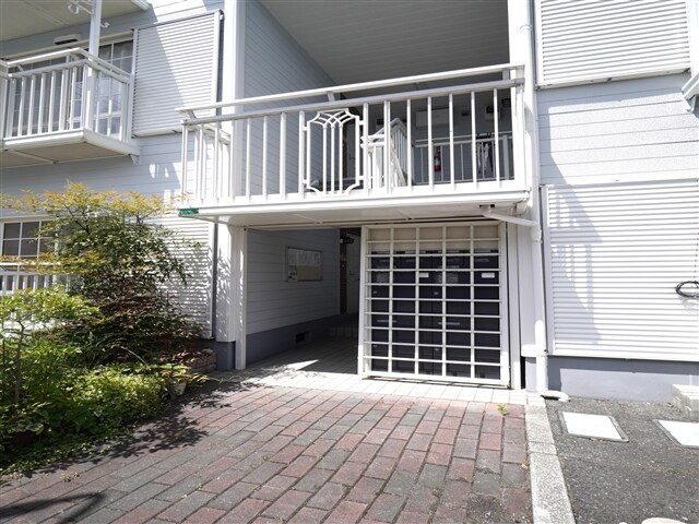 物件外観写真2　(エントランス)