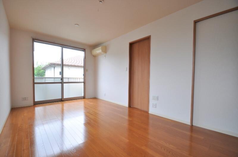 物件内観写真7　(洋室)