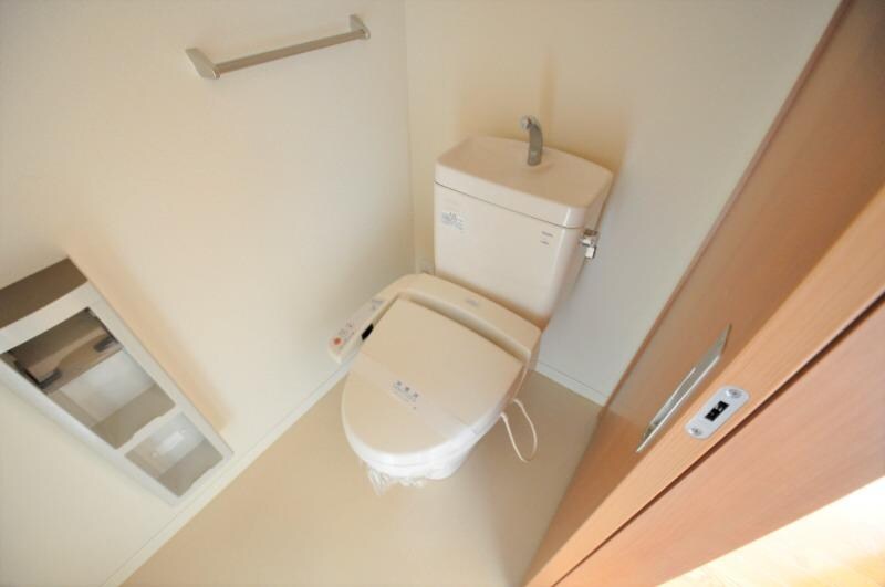 物件内観写真13　(トイレ)