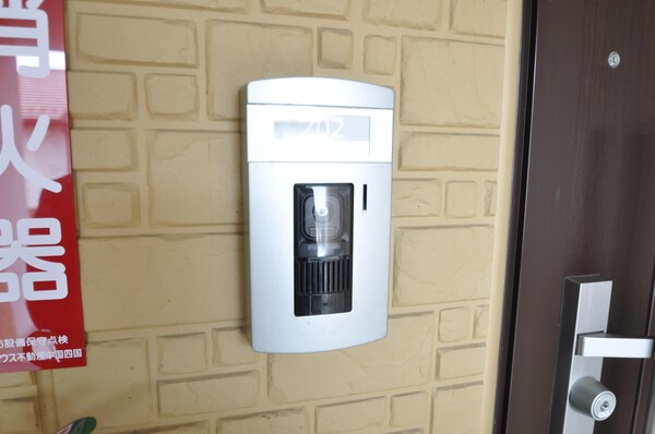 居室(TV付モニターホン（外）)