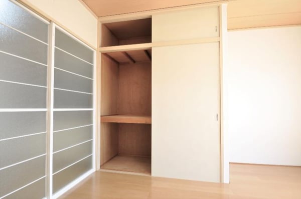 居室(収納スペース)