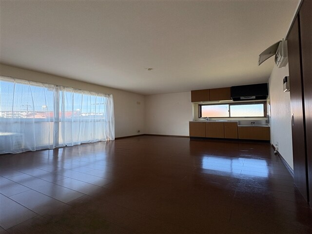 物件内観写真7　(リビング)