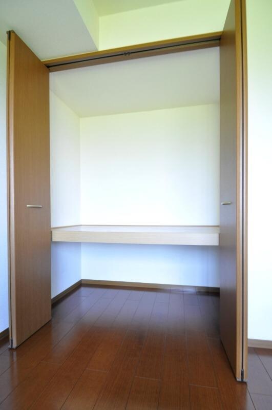 物件内観写真13　(クローゼット)