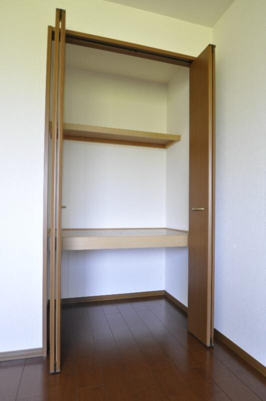 物件内観写真14　(クローゼット)