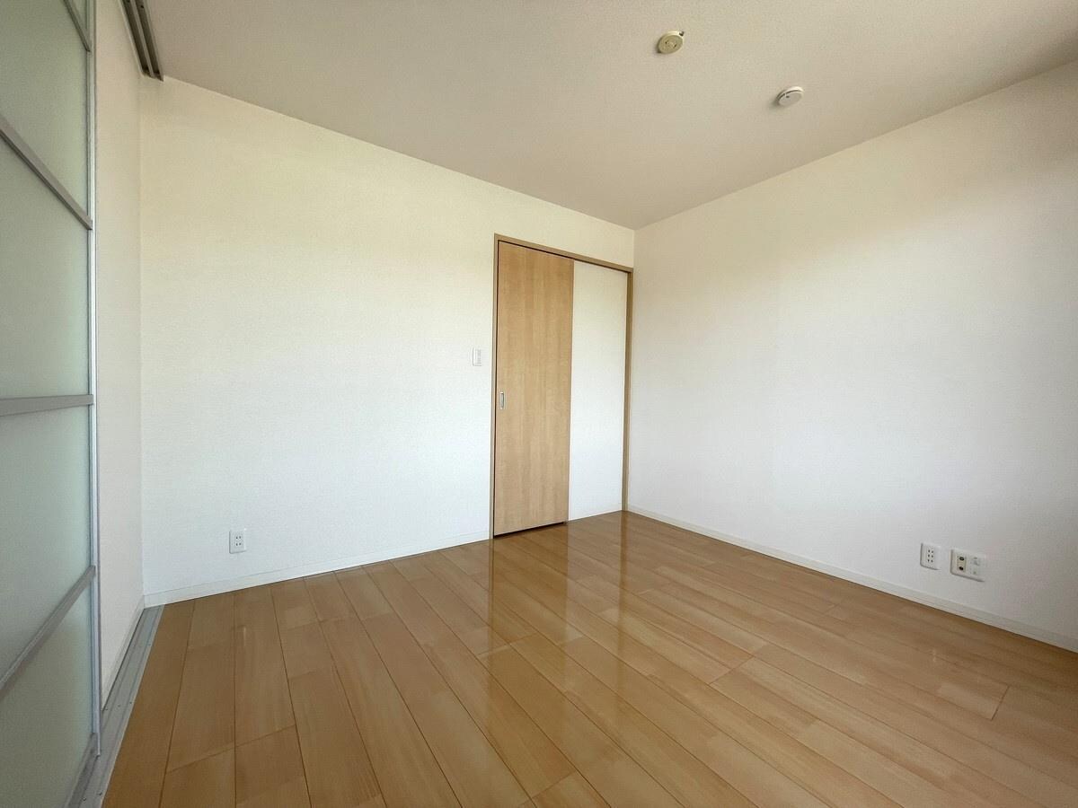 物件内観写真12　(居室)