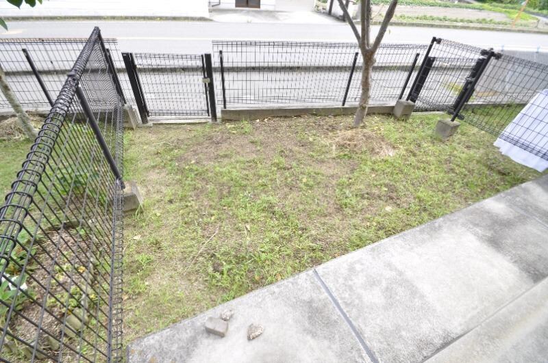 物件内観写真21　(専用庭（1F）)