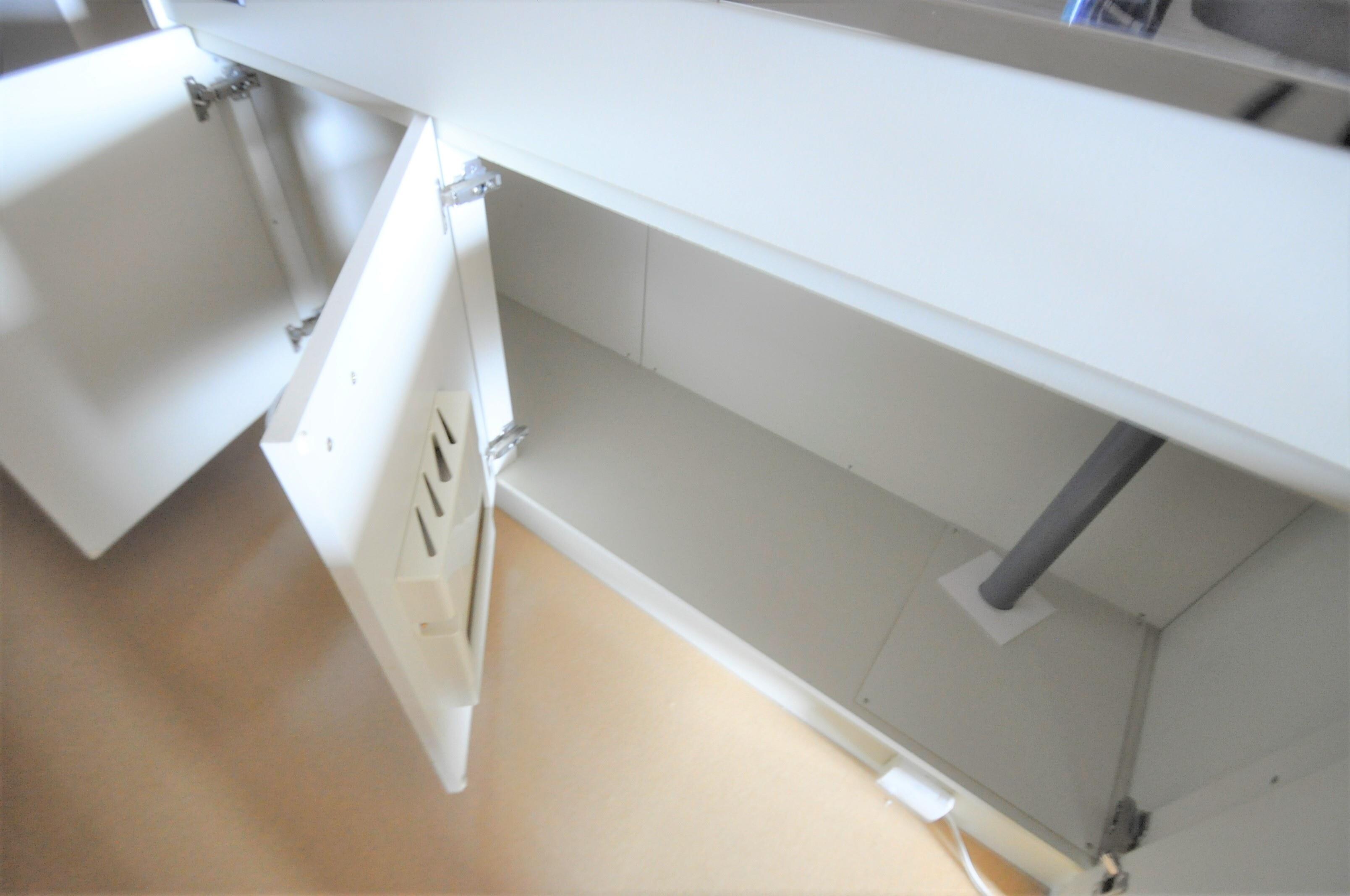 物件内観写真11　(キッチン収納)