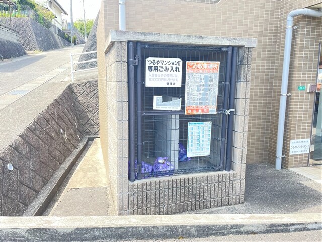 物件外観写真3　(ごみステーション)