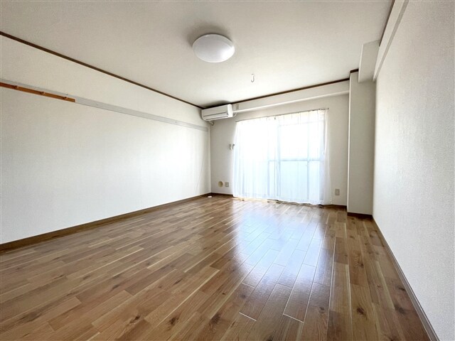 物件内観写真11　(居室)