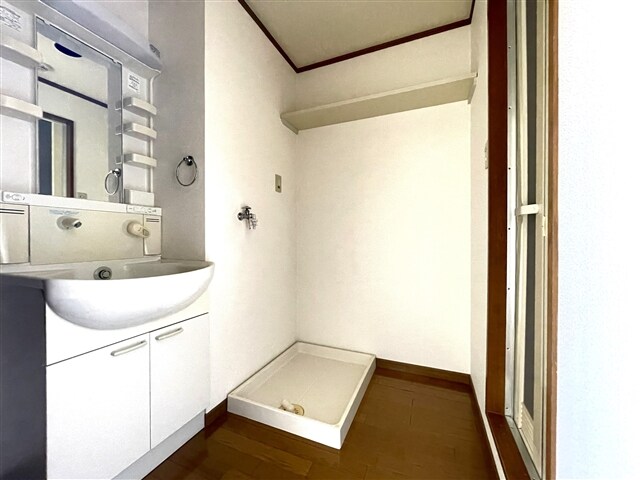 物件内観写真13　(独立洗面台)