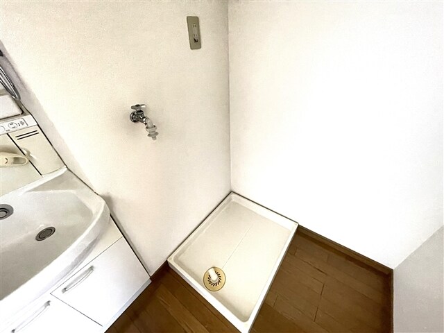 物件内観写真15　(室内洗濯機置場)