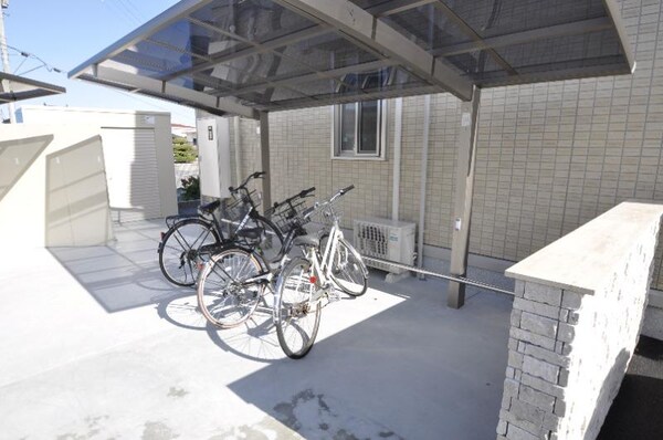 外観(駐輪場)