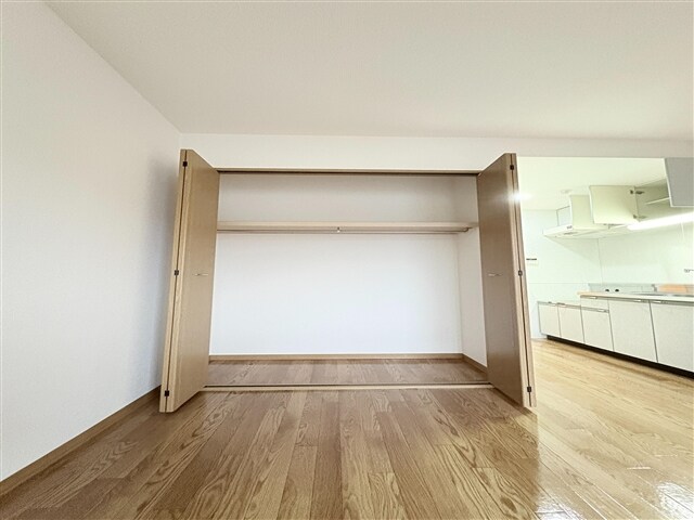 物件内観写真13　(収納)