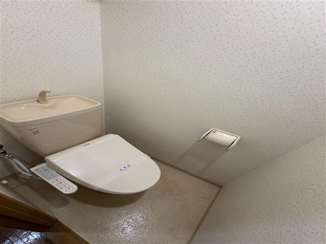 物件内観写真17　(トイレ)