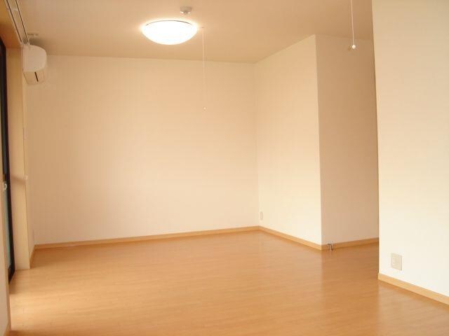 物件内観写真7　(リビング)