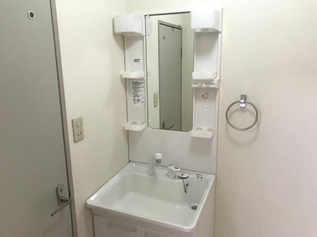 物件内観写真9　(洗面)