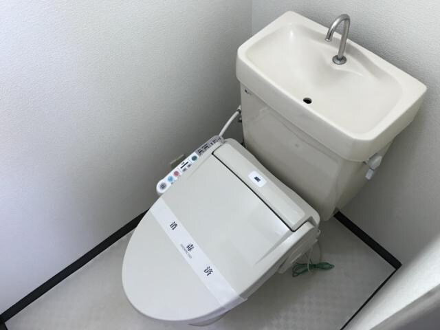 物件内観写真10　(トイレ)