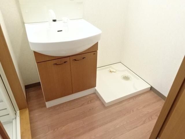 物件内観写真10　(洗髪洗面化粧台)