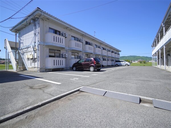 外観(駐車場)