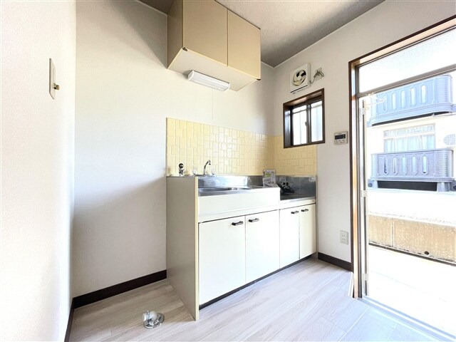 物件内観写真6　(キッチンスペーウ)