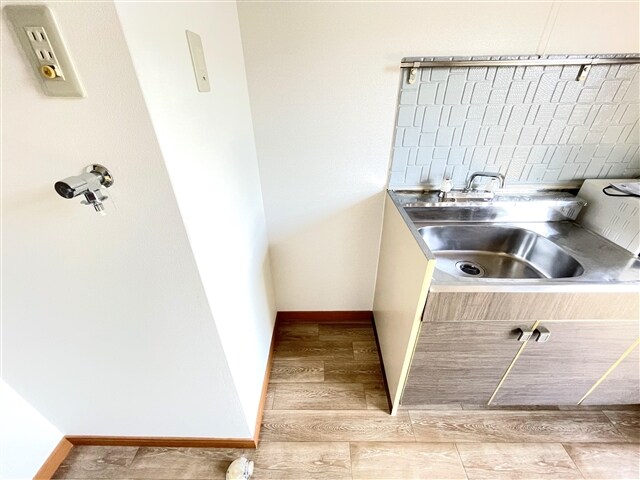 物件内観写真7　(冷蔵庫置場)