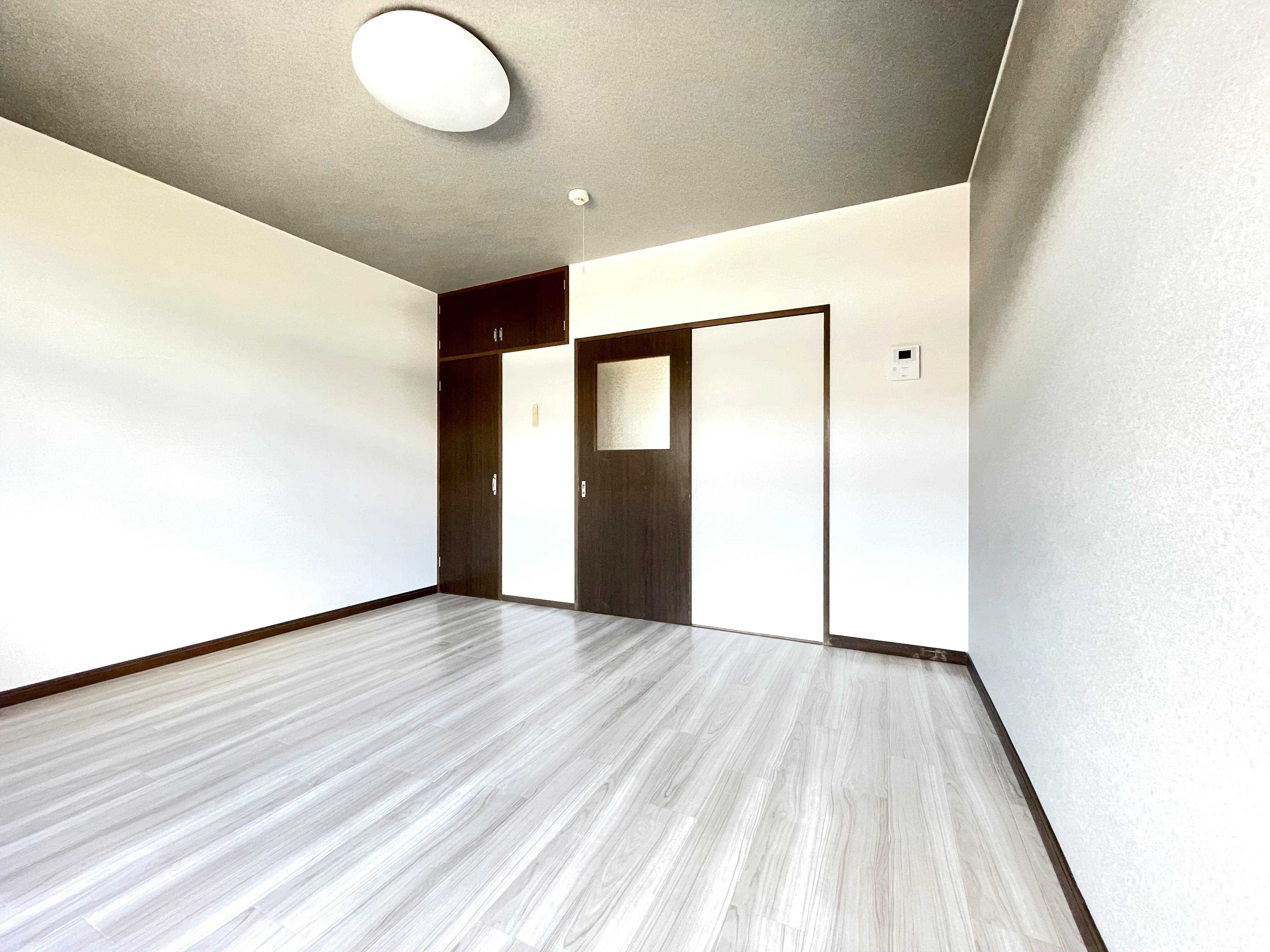 物件内観写真11　(居室)