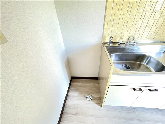 物件内観写真14　(洗濯機置場)