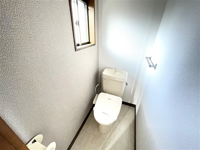 物件内観写真15　(トイレ)