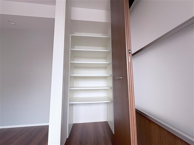 物件内観写真9　(収納)