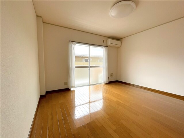 物件内観写真11　(居室)