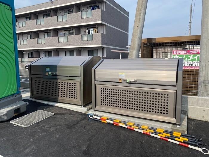 物件外観写真3　(ごみステーション)