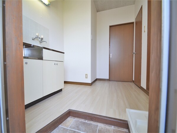 居室(玄関)