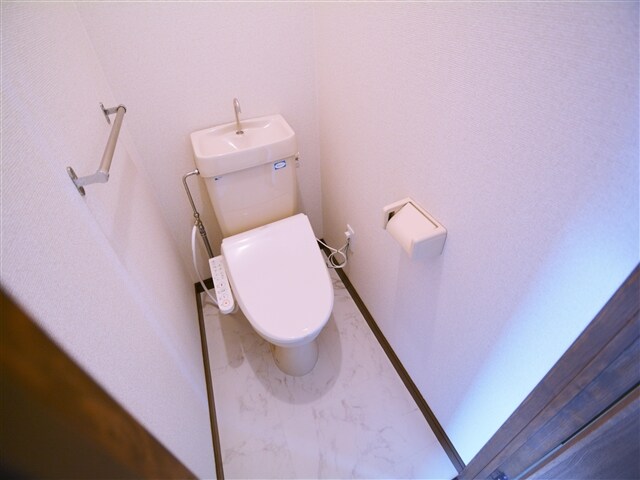 物件内観写真16　(トイレ)