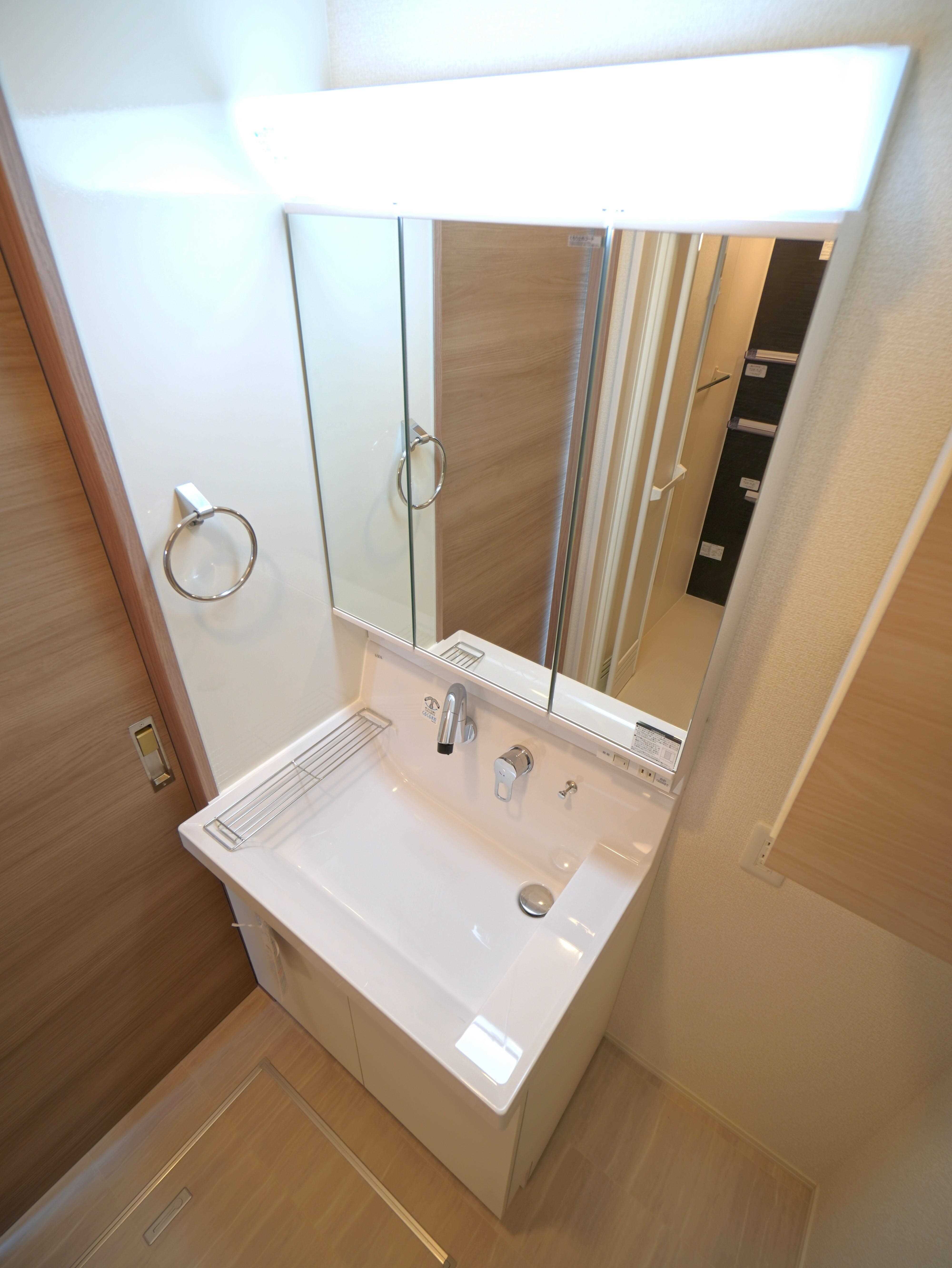 物件内観写真17　(洗面台)